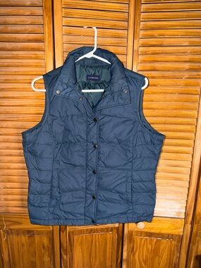 10-12 Lands' End Dark Green Quilted Jacket Label Detail